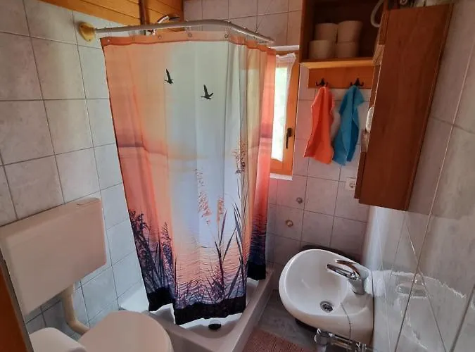 Casa de Férias Mountain Uskovnica *